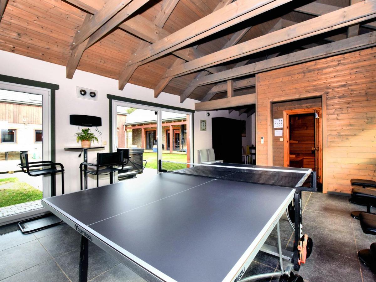 Beautiful Villa With Heated Outdoor Pool Manhay Kültér fotó